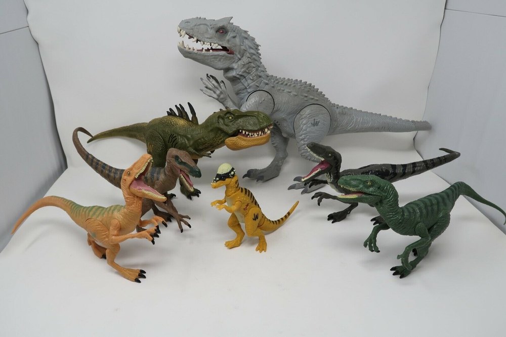 Jurassic World Toy Lot Dinosaurs Figures Indominus Rex Hybrid T-Rex Sound Moving